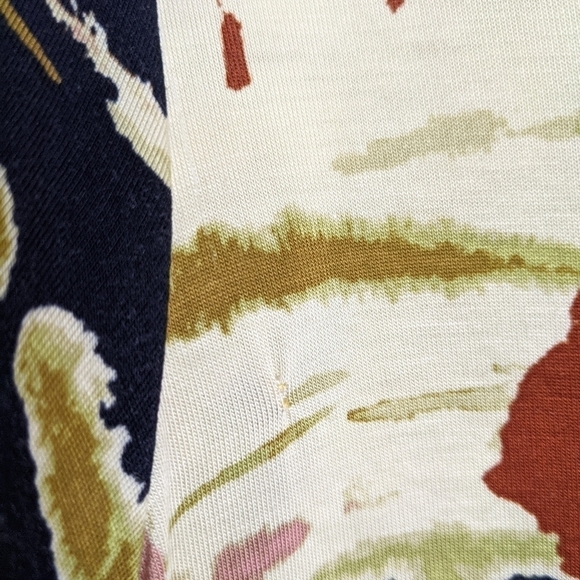 LOGO Tunic with Mod Pattern in Fall Colors XS - Picture 9 of 10